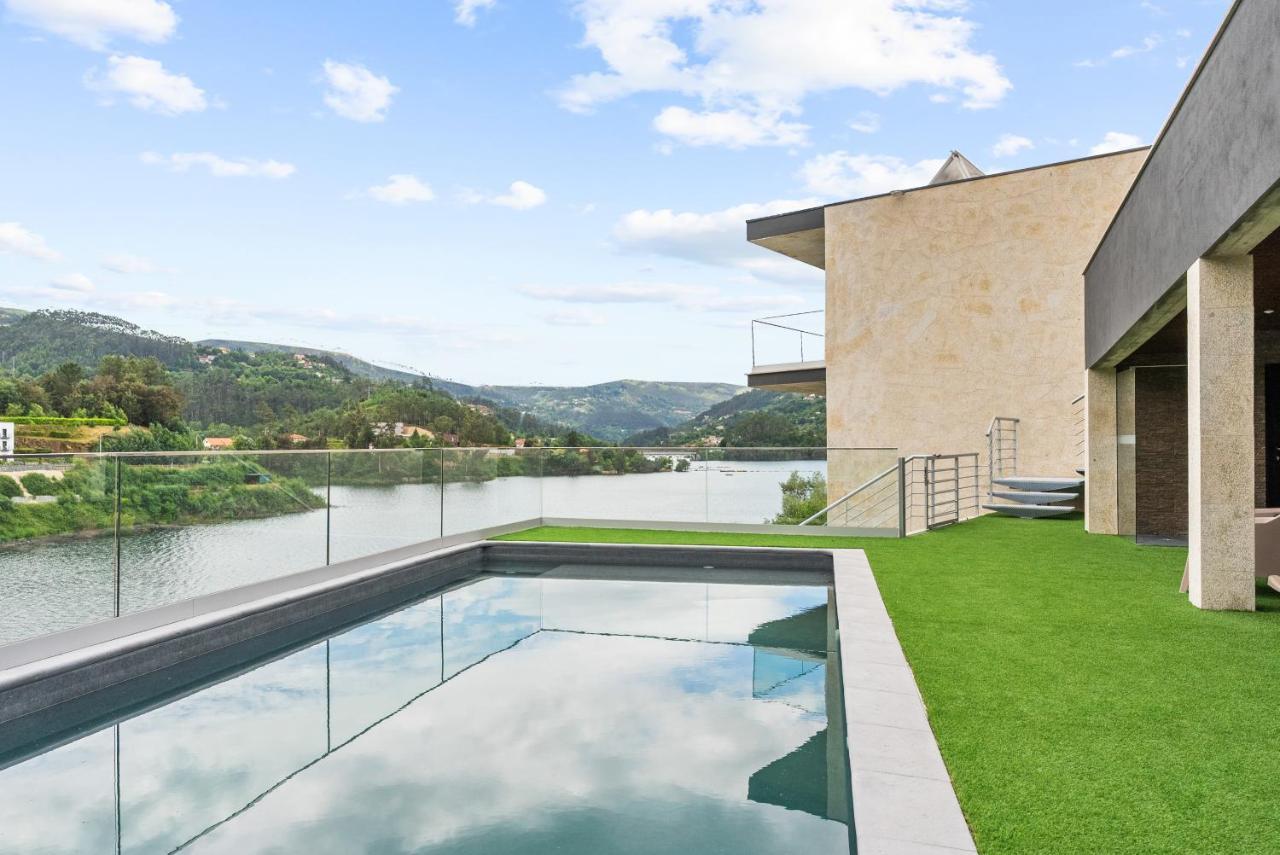 Geres Villas Bagian luar foto