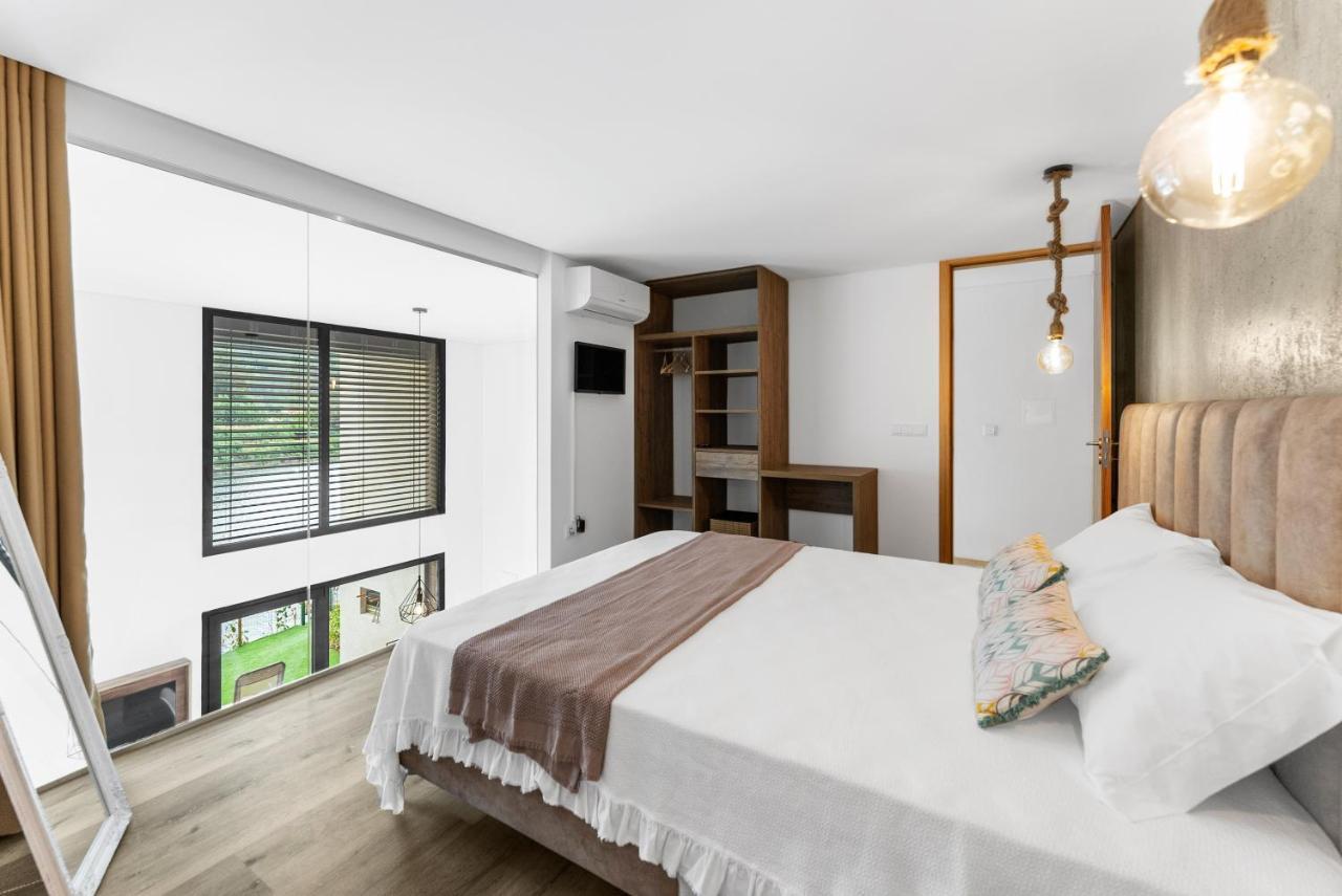 Geres Villas Bagian luar foto