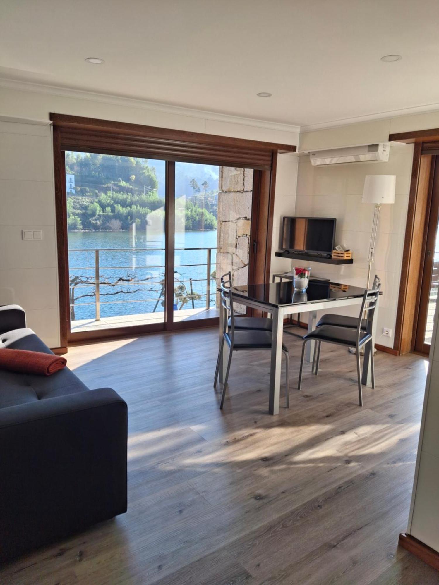 Geres Villas Bagian luar foto